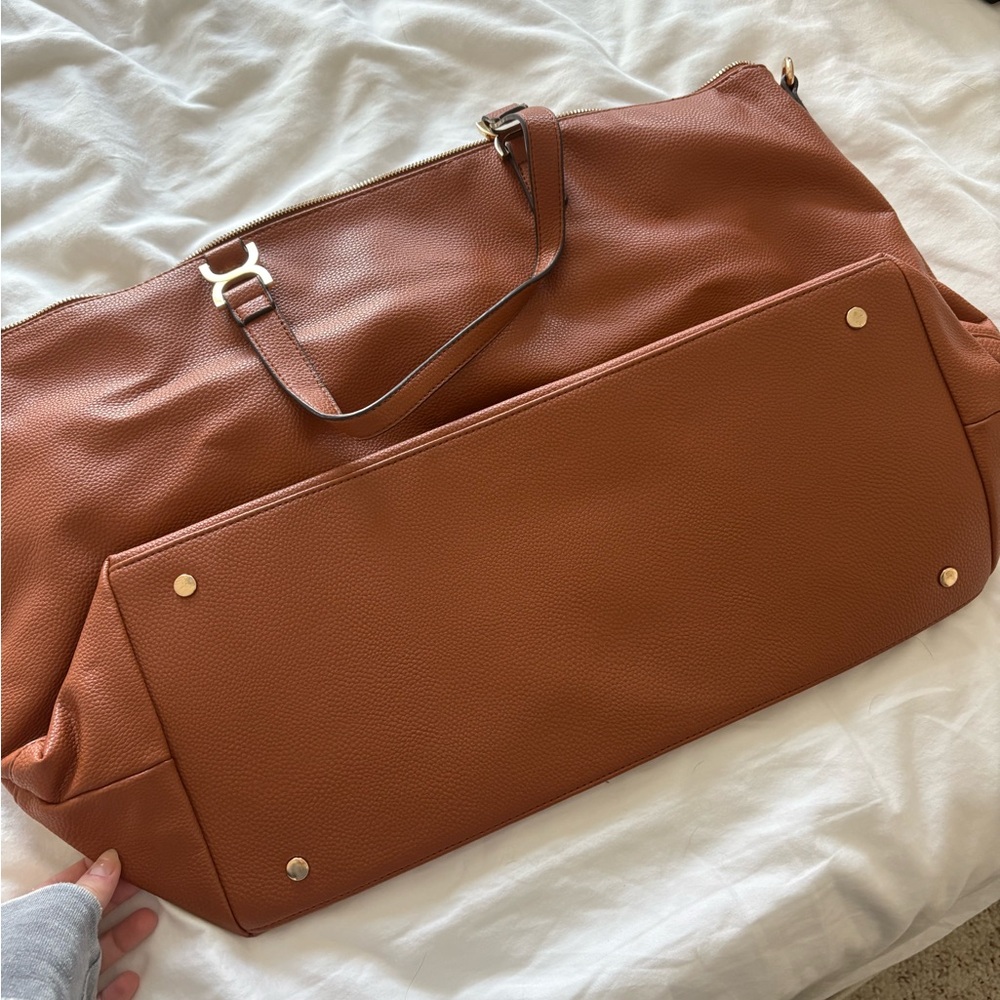 Women's Large Brown Tote Bag - Classic Faux Leather Travel Tote - Picture 6 of 9